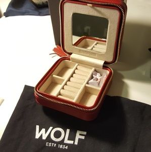 Wolf leather jewlery box